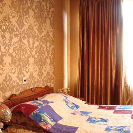 Guesthouse Valeria Borjomi Esterno foto
